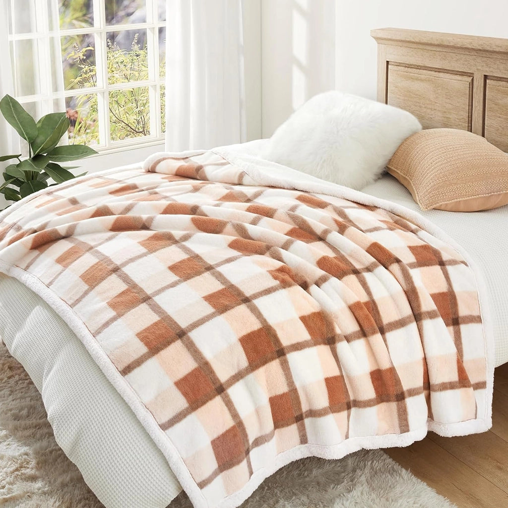 Plush Comfort Blanket – Soft Sherpa Warmth, Double-Sided Design