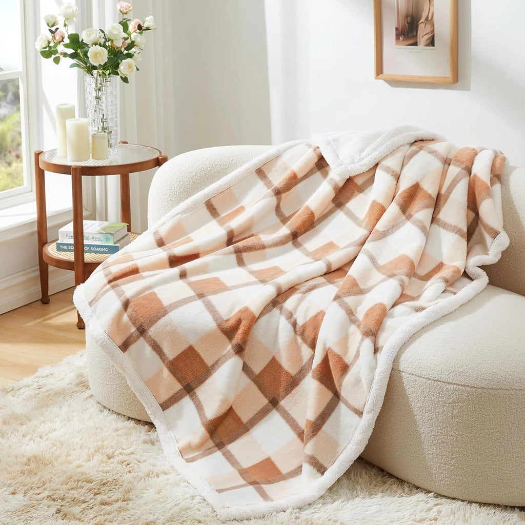 Plush Comfort Blanket – Soft Sherpa Warmth, Double-Sided Design